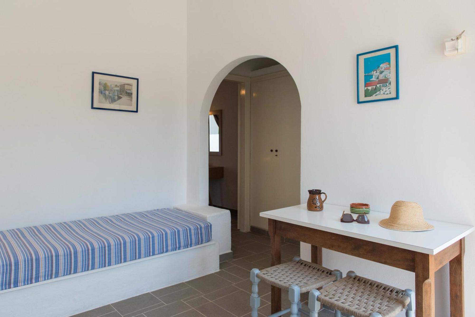 Aeolos Apartments Kamares  Extérieur photo